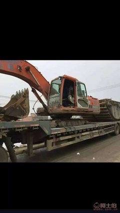 洪湖市江南挖掘机租赁服务中心产品发布 河北船挖出租与水挖机租赁热卖促销