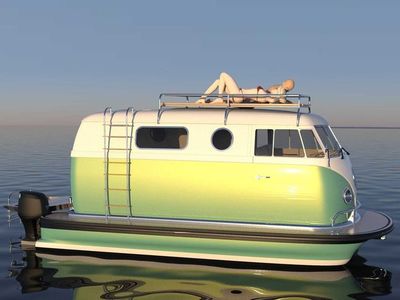 未来“水上出租”雏形？意大利船舶商推出汽车造型船，探索城市水域交通新形态